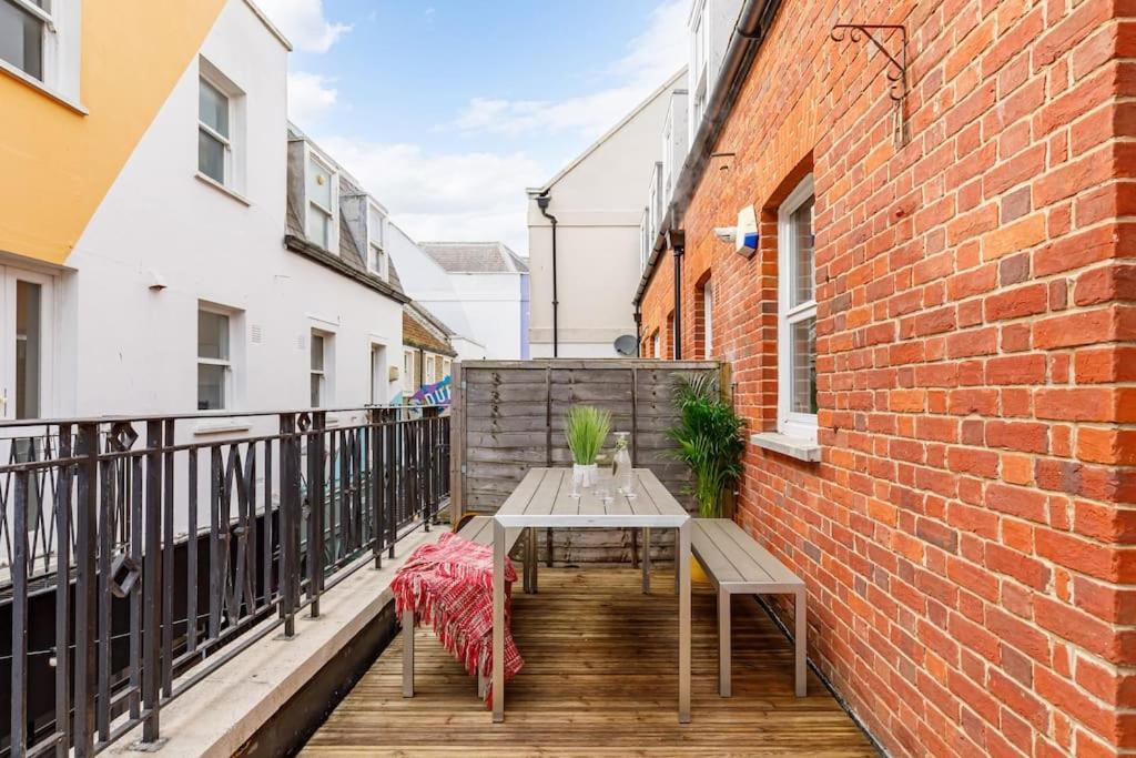 Birch South Lanes - Super 2 Bed Duplex With South Terrace Appartement Hove Buitenkant foto